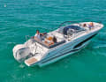 Jeanneau Cap Camarat 7.5 WA S 3 (F): 7.37 m long, 2.51 m wide, displacement (o.m.) 1554 kg. With 1x 250 hp outboard: from € 90,192