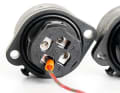 Connection technology: Screw terminals (left) are only available in yacht accessories, on industrial plugs the cables are usually soldered (right).