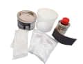 Yachtcare Epoxy Fix II Repair Kit: Here you get a set for bonding and repairing, because in addition to resin and hardener, abrasives, glass fibre mat and lightweight filler are supplied for thickening. Whether for bonding or repairing holes, the material is characterised by its good adhesion according to the data sheet. Price: approx. 33 € , AWN