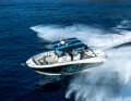 Jeanneau Cap Camarat 10.5 CC: Fishing trip, water skiing or a day at the beach - the 10.5 CC is equipped for all occasions. The hull shape and 2x 425 hp deliver the joy of sailing, while the swivelling, well-padded seats, wet bar and a cabin with bathroom, double bed and sofa provide the promised comfort.