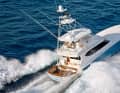 Convertible: In der Autowelt ein Cabrio, ist eine Convertible bei den Bootsleuten ein mit Flybridge, Tuna Tower (Aussichtsturm mit Fahrstand) und starken Motoren ausgerüstetes Boot für Hochseesportfischer.