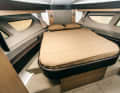 Sea Ray 400 Sundancer: Bow cabin