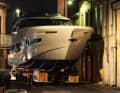 Oh, it's going to be tight for the AB100 in the streets of Viareggio
