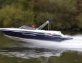 The Larson has everything you need for a lively bowrider. This starts with the powerful drive system, continues with the bathing platform
	with a long ladder, then into the cockpit with a comfortable seat/lounger combination and "pilot's seat", right through to the bow, which offers plenty of space to relax.