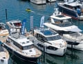 Der vordere Bereich von Steg W (nicht im Bild) ist dem Schwerpunktthema Elektroboote gewidmet, der hintere Teil (Foto) größeren Motoryachten
