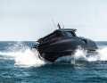 The V-shape with 20-degree upturn ensures seaworthiness