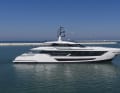 The exterior was designed by Matteo Sassone and Veronica Yien of SY Design. For the design studio, the Saetta 128 marks its first collaboration with Custom Line.