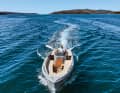Rand Breeze 20: With a cruising speed of 4 knots, it only has to go to the charging station after 20 hours