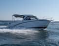Die Beneteau Antares 7 gibt es in zwei verschiedenen Varianten...