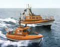 Die Seenotrettungsboote „Tamina“ (7m) und „Siegfried Boysen“ (12 m) im typischen Anstrich der Siebzigerjahre.