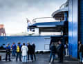 „ONE“ beim Ausdocken