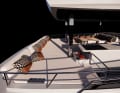 Die Flybridge bietet massig Platz