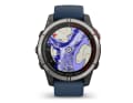 2e prix : Garmin Quatix 7 Pro : la smartwatch marine multisports possède un écran tactile amoled haute résolution de 1,3 pouce. Son autonomie de 16 jours en mode smartwatch et de 42 heures en mode GPS en fait le gadget idéal à bord. Elle est équipée d'une lampe de poche LED avec lumière rouge et clignotante et d'un mode SOS. En tant que télécommande au poignet, elle peut être utilisée entre autres avec les traceurs de cartes et les pilotes automatiques Garmin compatibles. Autres caractéristiques : Alarme de mouillage, informations sur les marées, assistant de régate, routage, cartes marines BlueChart g3 en option, diverses applications de sport et de plein air ainsi que des fonctions de fitness. Valeur : 999 euros. GARMIN.FR
