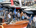 Viper und Montery im Hintergrund, vorne zieren sich Riva-Boote