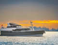 Travelling comfortably across the lake or rather on the sea? With the Linssen 55 SL AC Variotop, which has been nominated for the European Powerboat Award, your desire to travel is guaranteed