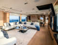 So soll die Lounge des Hauptsalons der 112 Terrace aussehen. Der Bildschirm surrt aus der Deckenverkleidung hervor.