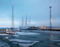 Citymarina Stralsund mit dem Museumsschiff „Gorch Fock“