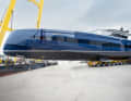 Guido de Groot masterfully shaped the 35-metre-long aluminium construction. The anchor drops out of the front of the underwater hull.