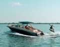 Wake Boat mit dem Twin Forward Drive