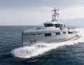 The “Rafter” ploughs through the sea with its axe-shaped bow. Damen Yachting adopted the vertical stem from commercial offshore supply vessels built by its parent shipbuilding group.