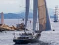 Beliebtes Motiv: Die Flotte segelte wieder durch das La Maddalena Archipel.