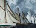 Une baie remplie de voiliers classiques impressionne durablement même les profanes de la voile. Ces beautés n'incarnent pas seulement le patrimoine maritime.