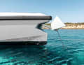Stylish details: The cleverly designed anchor system of the 48 Wallytender comes from Besenzoni and is perfectly integrated into the stern structure of the glider.