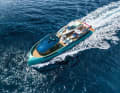 "ICE Ghost": 26-Meter-Versorger für Flugboot von Icon, zwölf Meter langes Custom-RIB und zwei Jetskis. Im Stahlrumpf schlafen vier Gäste oder Crewmitglieder.
