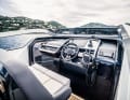 Full control: The owner moves the ten metre long boat from a cleverly designed steering position. The electronics come from Garmin, among others.