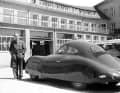 Wagen 38/42 Baudatum: 20.12.1939, ursprünglicher Motor: 38/42 (Baudatum: 5.10.1939) zu Testzwecken in den VW39-Versuchswagen 1-00003 eingebaut, deshalb vor dem 31.12.1940 Motor 38/41 eingebaut, meist mit Kennzeichen IIIA – 0701 versehen, großer Versatz zwischen Tür und hinterem Seitenfenster, andere Front (sieben Schlitze links und rechts des Nummernschildes), in der Porsche-Inventarliste vom 31.12.1940 als »Sportwagen 1, im Hause« vermerkt, da er als Wagen von Professor Porsche galt, dunkelblau lackiert, 1941 bei Unfall (Landstraße) vorn links stark beschädigt, repariert, später im Krieg in Stuttgart verblieben, um den 20.4.1945 durch die feindlichen Linien nach Zell verbracht.* Im Mai 1945 von Soldaten der 42. Infanteriedivision der US-Streitkräfte (Rainbow-Division) mutmaßlich zerstört. Reste des Wagens 38/42 nach Erkenntnissen des Automuseums Prototyp an Mathé verkauft und Fahrgestell zum Aufbau des Wagens im Automuseum Prototyp verwendet.