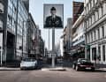 Checkpoint Charlie. Die von Jascheroffs auf Spurensuche: Einst verband dieser Grenzkontrollpunkt den US-amerikanischen Sektor mit dem sowjetischen Teil, also Westberlin und Kreuzberg mit Ostberlin und Berlin-Mitte.