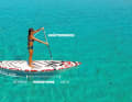 Secret 5: The upper body, the arms and the upper third of the paddle shaft form a triangle during the effective catch (dipping phase) - the triangle of forces. This is secret number 5! The rider paddles most effectively in this position. The lower pull arm is only slightly bent during the power phase and the upper push arm is slightly bent during the recovery phase. If the technique is optimised, the triangle of forces is visible at all times. The triangle - and therefore the pulling force - only disappears if the shaft is held at a sloppy angle.