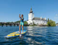 Man könnte bei dieser Lektüre fast meinen, Österreich sei das Land mit den meisten Seen. Einige der schönsten Gewässer hat es aber ganz sicher zu bieten, wie hier den Traunsee.
