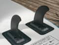 Two easy-to-operate sliding fins.