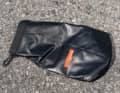 The waterproof pack sack is included in the scope of delivery.