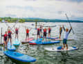 Professional tips for the equipment and for the first paddle units guarantee a good SUP start for children.