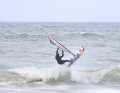 When taking off, don't actively jump off, but let the wave do the work. The energy of the wave is transferred to the board through appropriate body tension