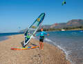 Drepano is still an insider tip among tourists, but for the windsurfing and kitesurfing scene it is Patras' daily bread.