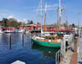 Fördestadt mit Charme – Eckernförde. In Lindhöft (Mitte) kann man spotnah campen. Unten & erste Doppelseite: Grönwohld bei leichtem Westwind. Links: Wintersturm in Dänisch-Nienhof.