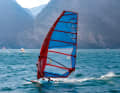 The GA Sails Cosmic comes with 2 cambers and a narrower mast sleeve as a representative of the somewhat more moderate freeride camber sails and clearly shows the differences between the two groups: Less curled and a little more sensitive when speeding than the FreeRACE sails, but more manageable and lighter in manoeuvres - that's how it profiled in the test. As is typical for this class, it is also better suited to fast freeride boards than freerace or slalom race boards.