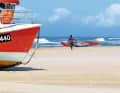 Windsurfing in the waves is a dream for many. We’ll show you some spots where you can ease yourself into the waves!