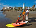 Windsurfen bei der Legende: Bjørn Dunkerbeck betreibt mehrere Windsurf-Center auf Gran Canaria – für alle Level.