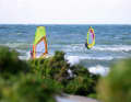 Die Windsurfspots an der Lübecker Bucht und in Ostholstein brauchen sich nicht vor dem großen Nachbarn Fehmarn zu verstecken