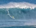 Some of the biggest waves in the world break in Jaws. But unlike our "playgrounds", monster waves in the middle of the ocean are a danger to shipping. Now it should be possible to predict them precisely. The picture shows Marcilio Browne's winning wave at last year's IWT Big Wave Award, the other placings are shown here in the gallery.