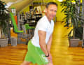 Stretching exercises for the calf are important for typical surfing complaints...