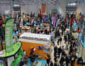 Volles Haus bei der boot 2023: Nicht nur die Surf-Halle 17 war am Eröffnungstag gut besucht