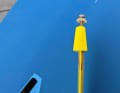 Good to see here: The conical shape of the head, i.e. the surfaces converge. This ensures a firm hold.