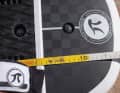 On the particularly long Lorch board, the rearmost loop can be mounted about 20 centimetres from the tail