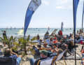 Bei der Bitburger 0,0% SUP Team Challenge könnt ihr mit euren Freunden auf den XXL-Boards um die Ehre...