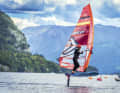 Dank der Foilboards kann Lenny Friemel sogar am Wolfgangsee in Österreich oder am heimischen Chiemsee gute Trainingseinheiten absolvieren.